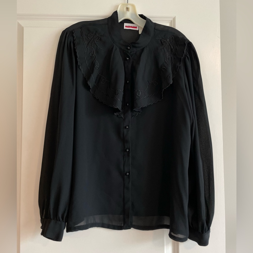 Vintage broderie collar semi-sheer blouse — size M